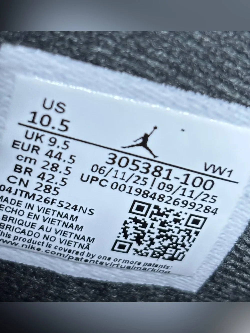Jordan 8 Retro Bugs Bunny 2025 Size 10.5